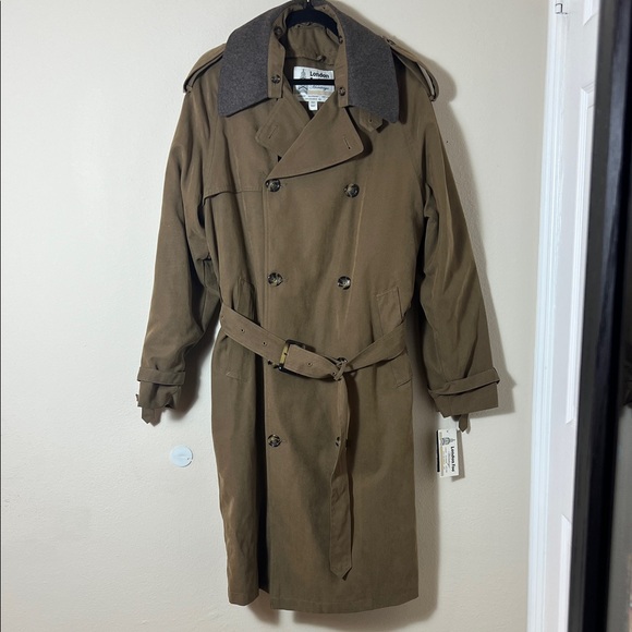 London Fog Heritage Men's Double Breasted Trench Coat in British Khaki Size 36R - Picture 1 of 16